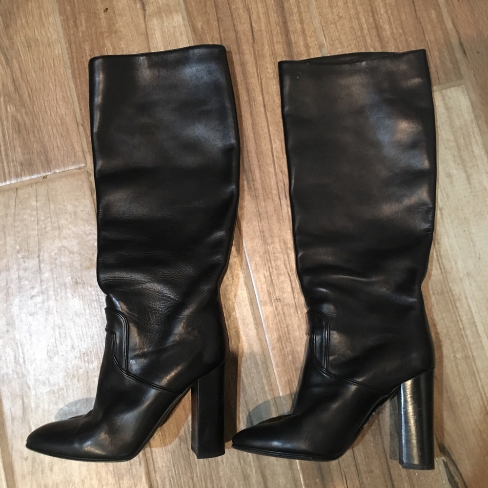 Bottega Veneta Italian Black Leather Boots